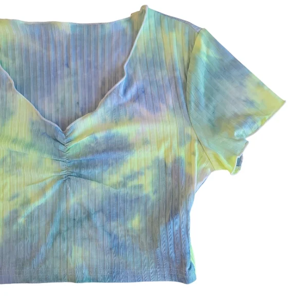 SHEIN Tie-Dye V-Neck Crop Top Size M - Picture 4 of 10